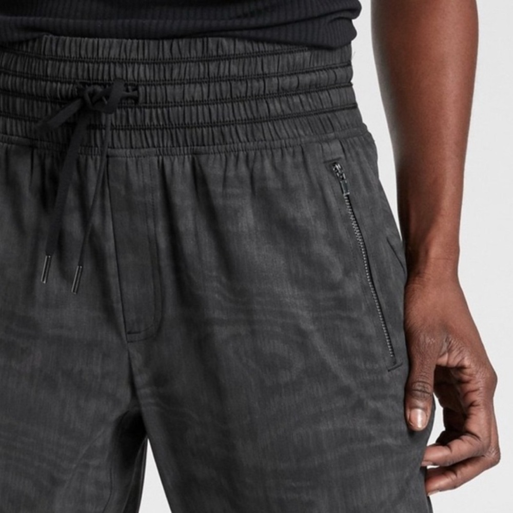 Athleta Camden Printed Joggers, size 4
